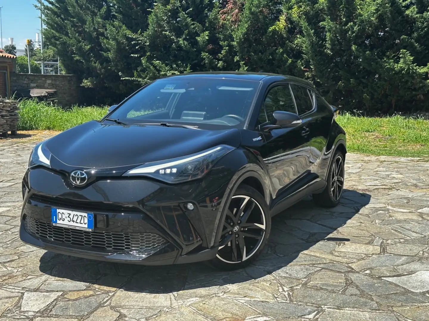 Toyota C-HR 2.0 Hybrid E-CVT GR Sport - black edition Nero - 2