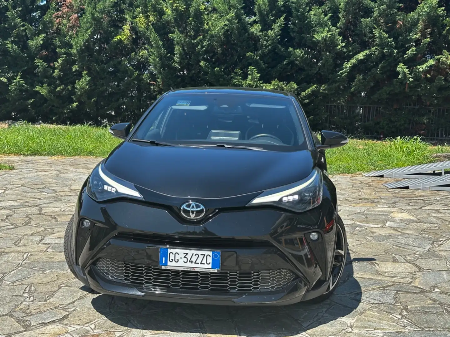 Toyota C-HR 2.0 Hybrid E-CVT GR Sport - black edition Nero - 1