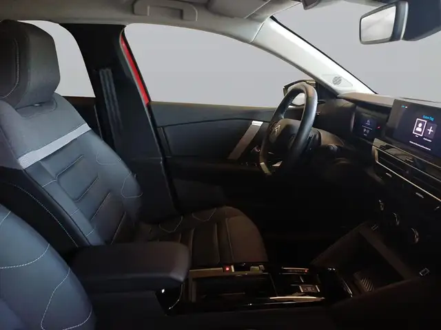 Citroen C4 view 11
