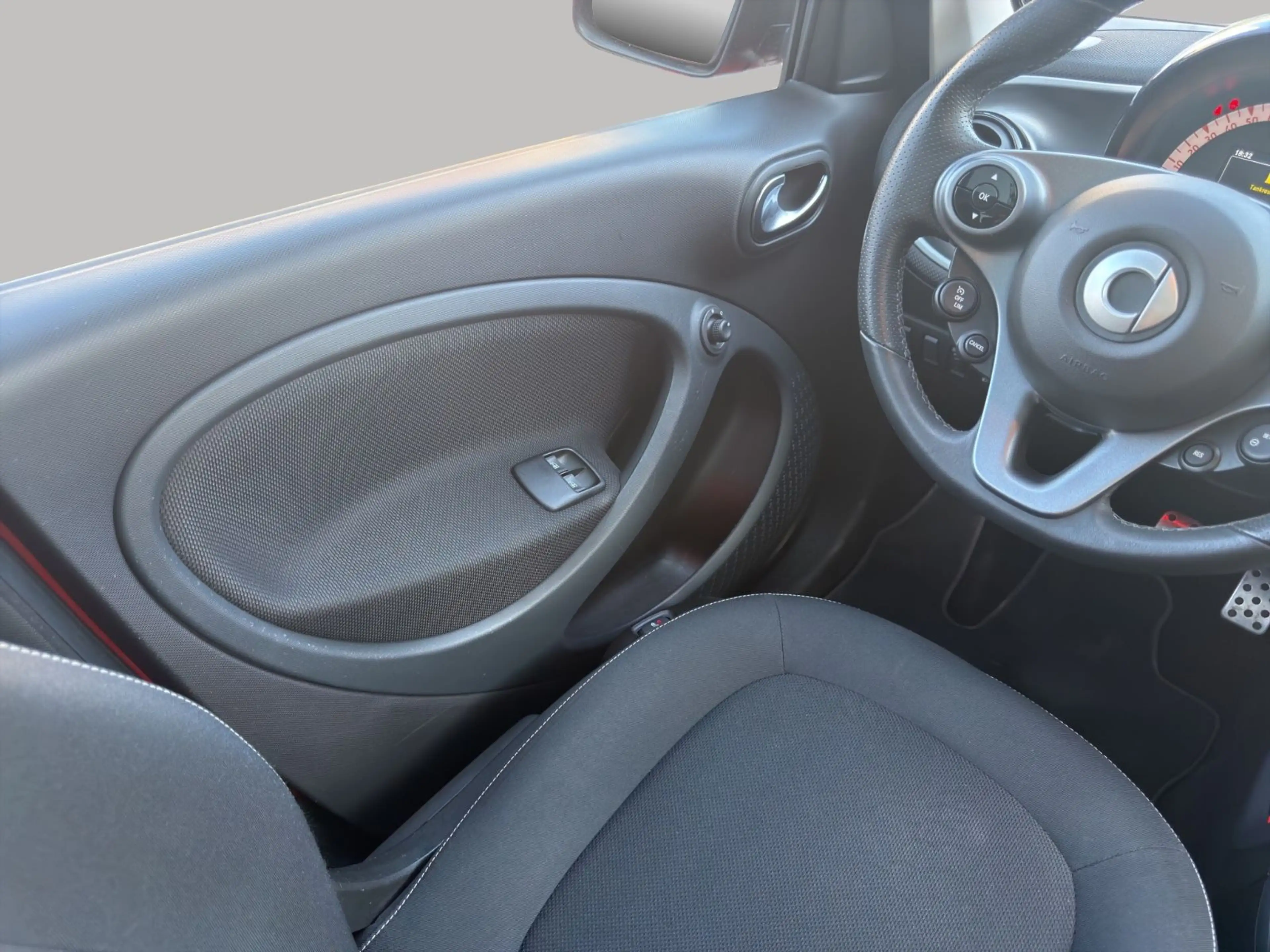 smart forFour Passion Panoramadach — photo 13