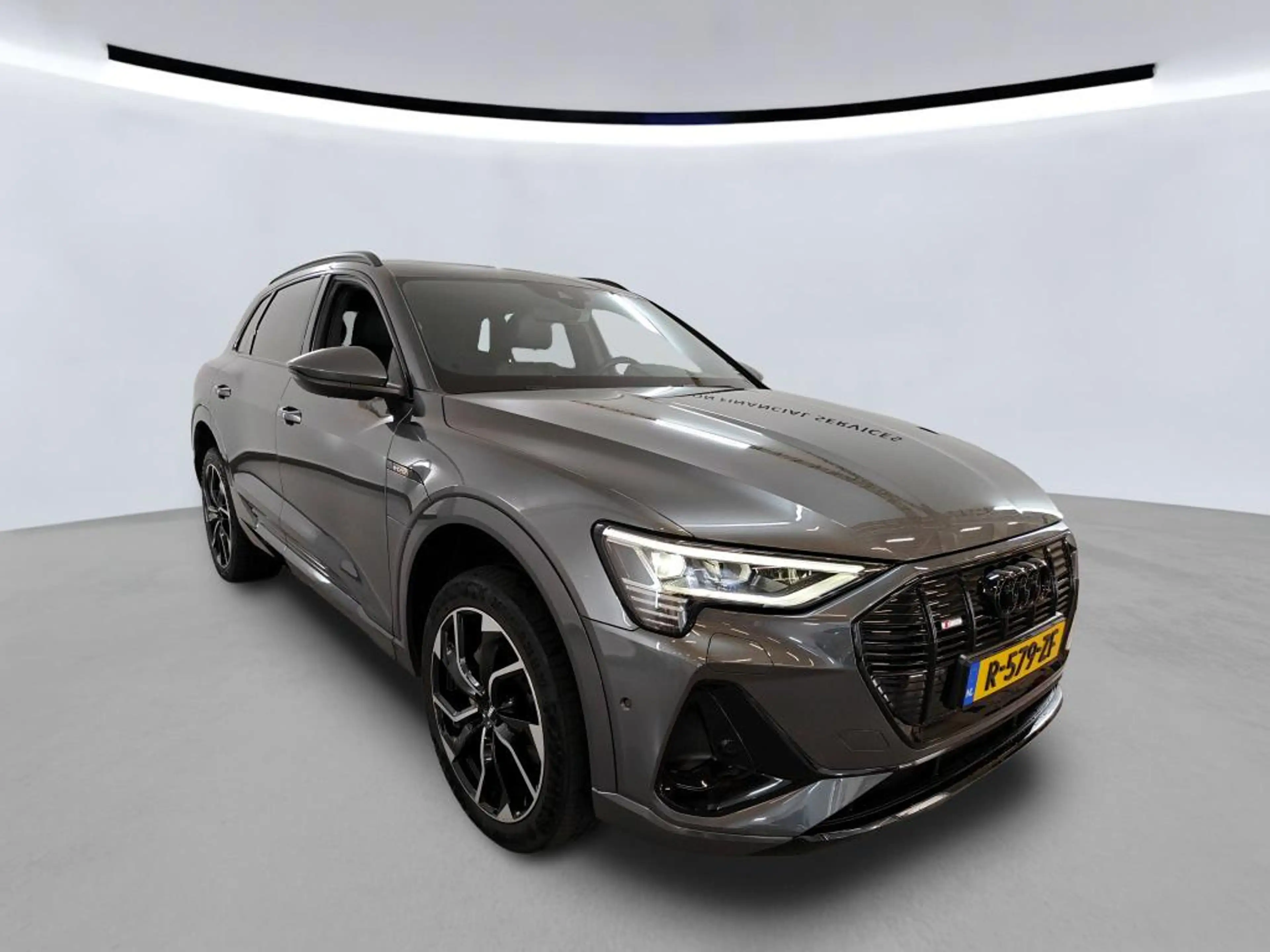 Audi e-tron 55 quattro S-Line 95 kWh PANO TREKHAAK CAMERA — photo 2