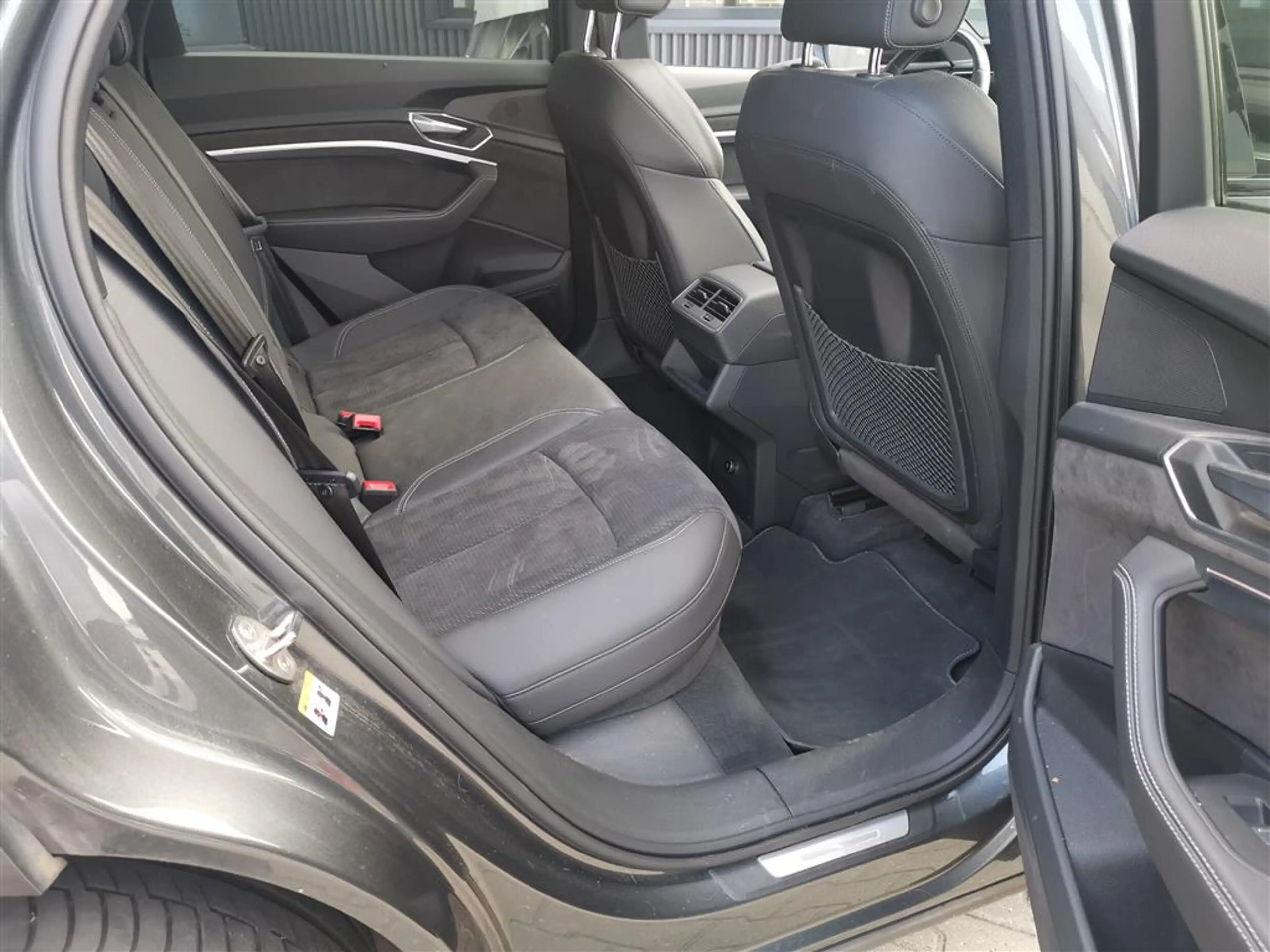 Audi e-tron 55 quattro S-Line 95 kWh PANO TREKHAAK CAMERA — photo 8