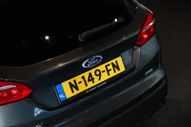 Ford Focus view 20