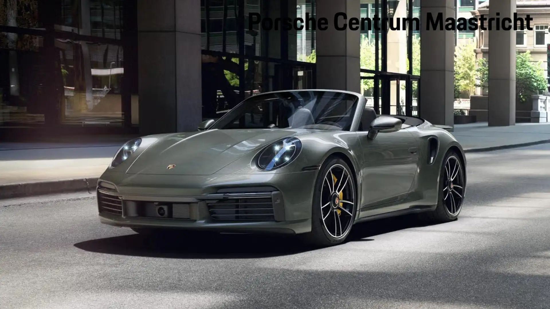 Porsche 992 Turbo S Cabriolet Vert - 1