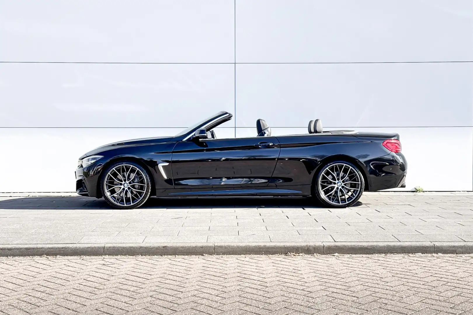 BMW 440 4 Serie Cabrio 440i High Executive Stuurwielrand V Чорний - 2