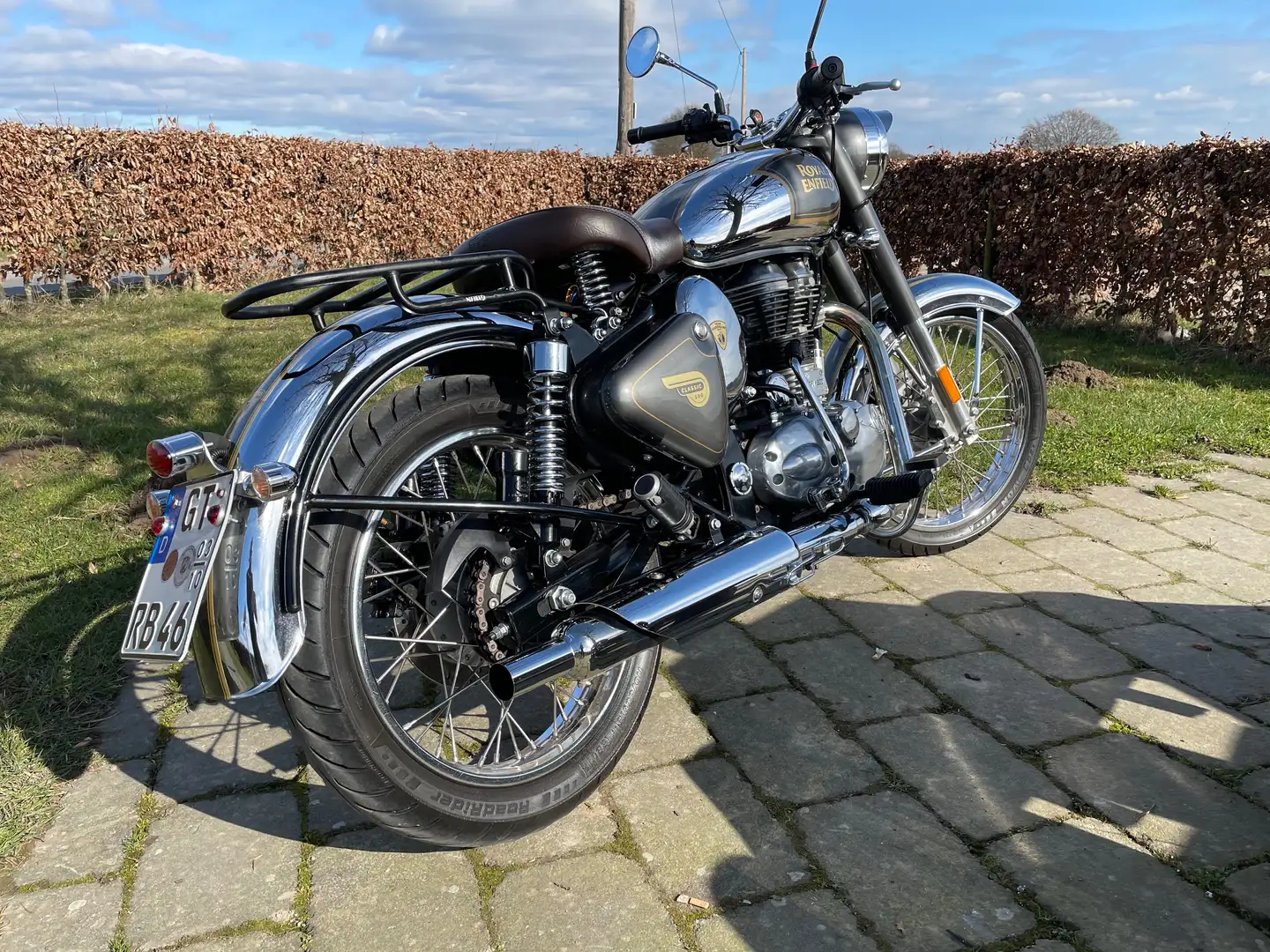 Royal Enfield Classic - 2