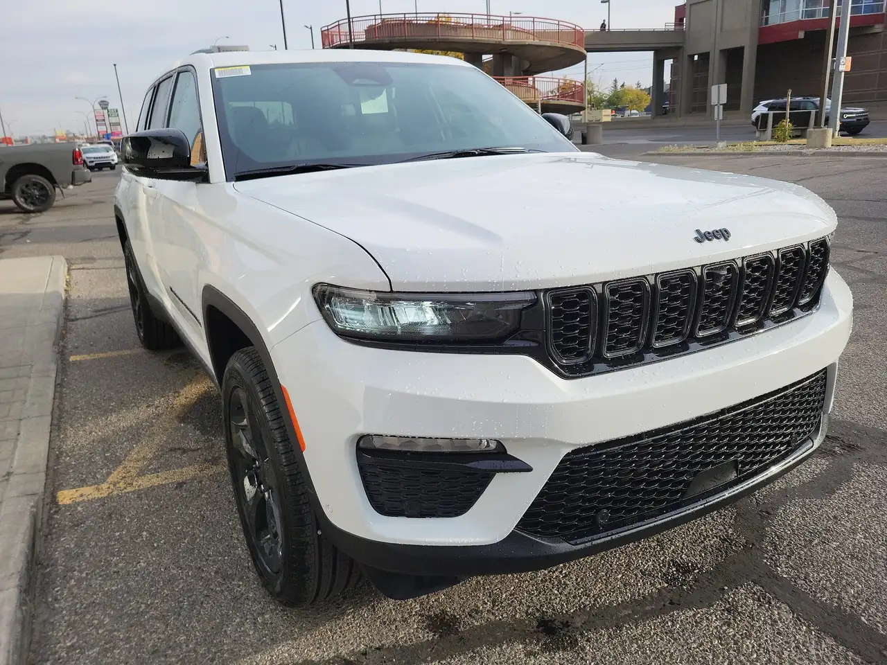 Jeep Grand Cherokee снимка Jeep Grand Cherokee