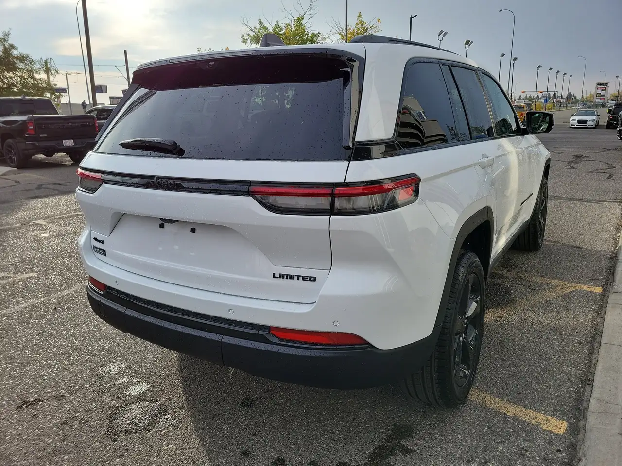 Jeep Grand Cherokee снимка Jeep Grand Cherokee