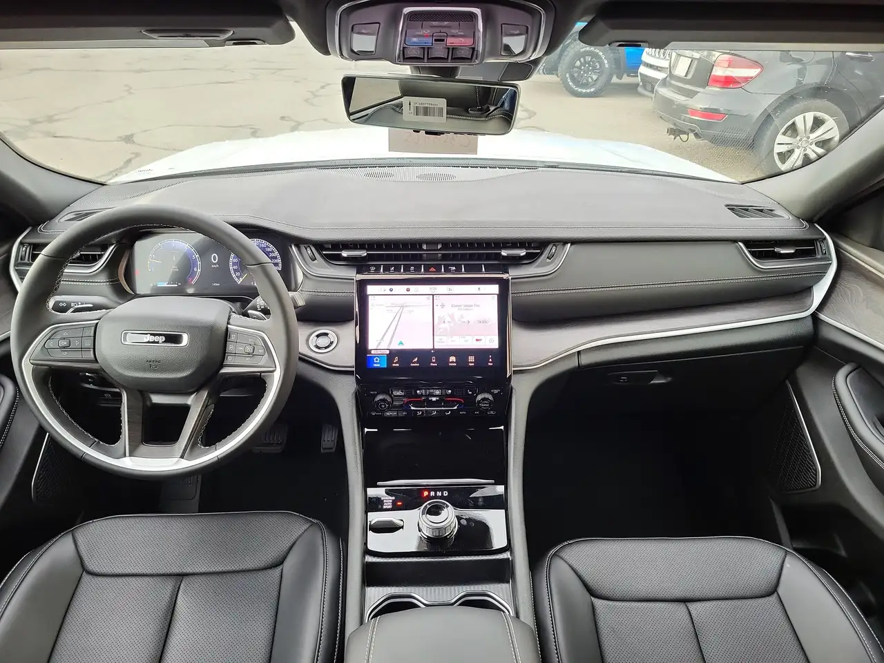 Jeep Grand Cherokee снимка Jeep Grand Cherokee
