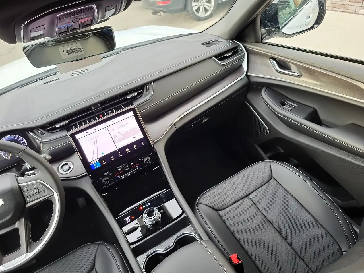 Jeep Grand Cherokee снимка Jeep Grand Cherokee