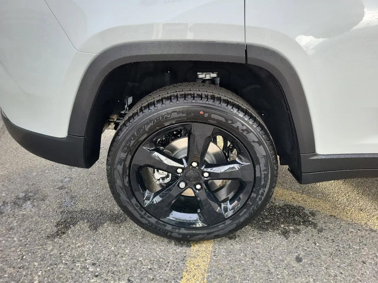 Jeep Grand Cherokee снимка Jeep Grand Cherokee