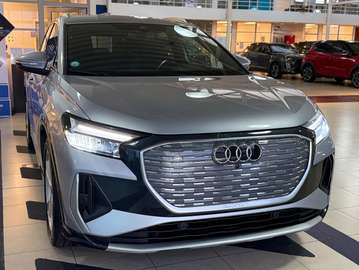 82KW ,S line, ACC, privacy glas, CarPlay, keyless