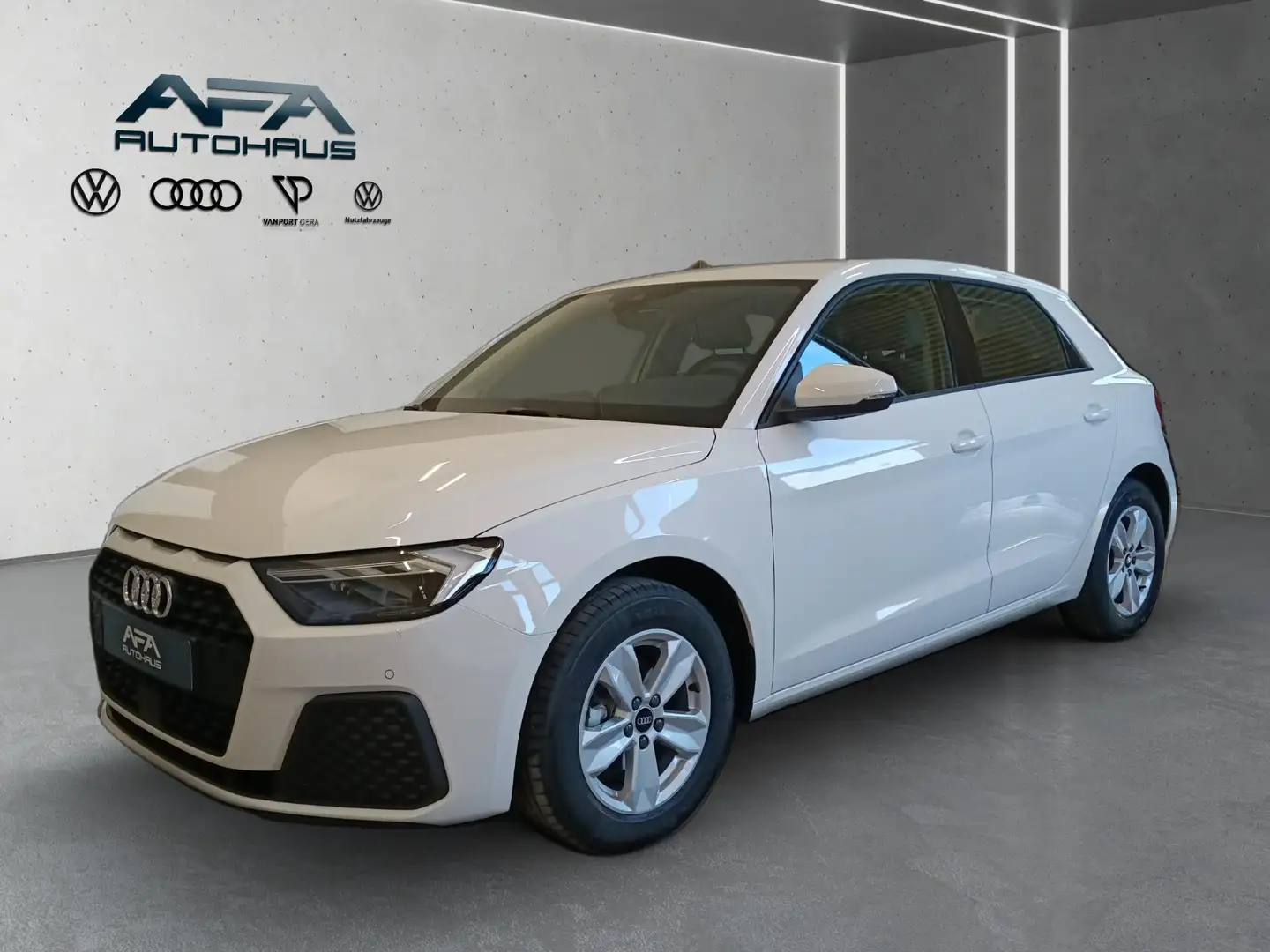 Audi A1 Sportback 1.0 TFSI S tronic LED*PDC*SHZ Weiß - 2
