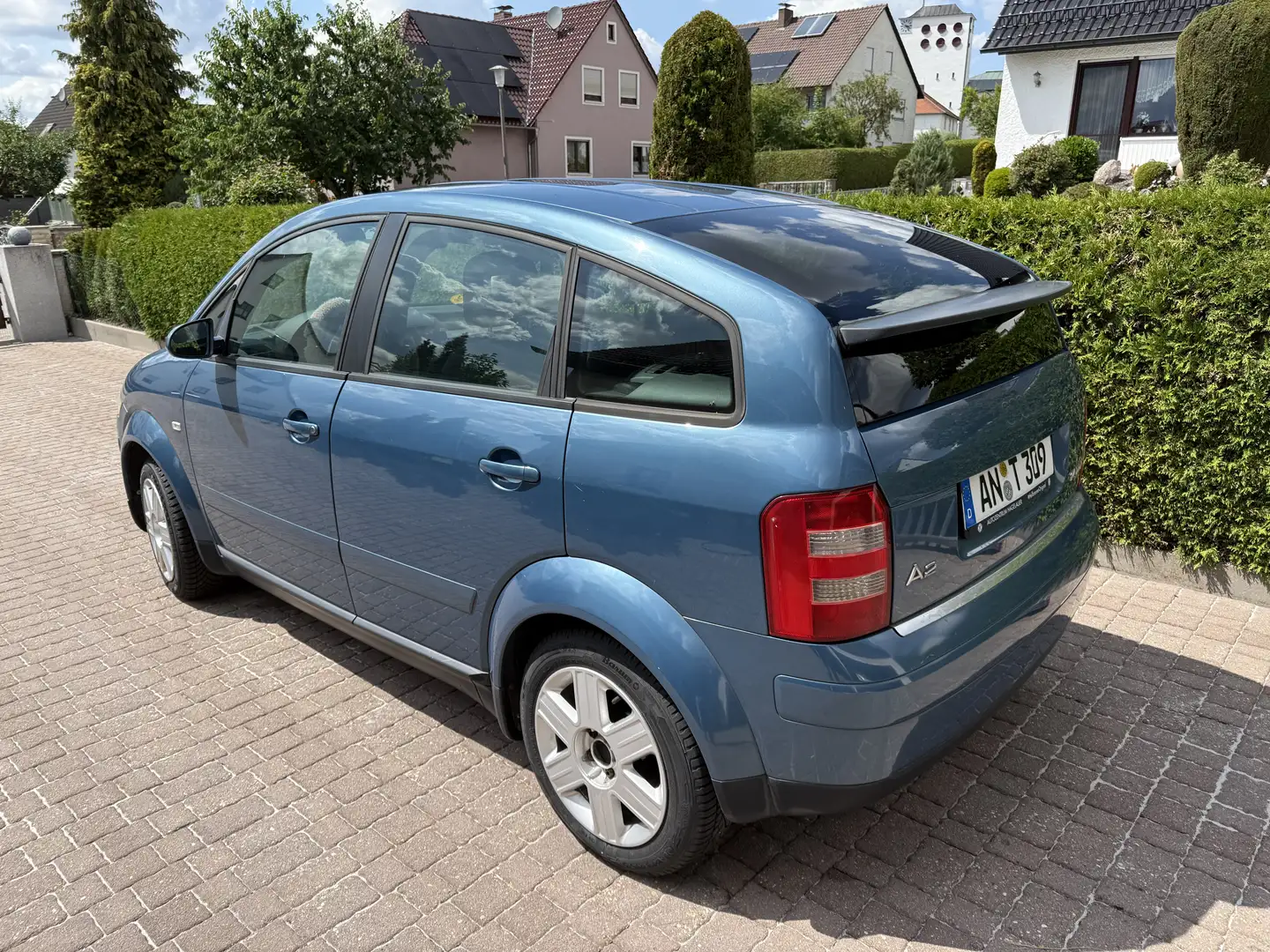 Audi A2 1.4 TDI (55 kW) Bleu - 2
