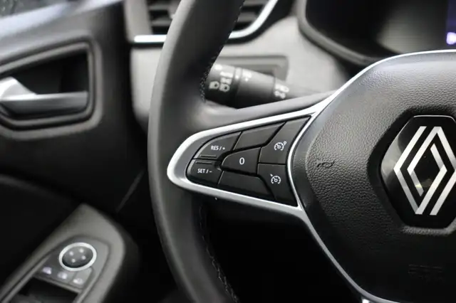 Renault Clio view 7