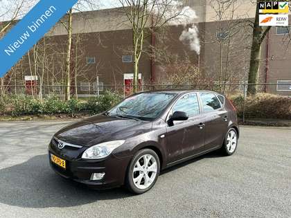 Hyundai i30 1.6i Dynamic Luxe