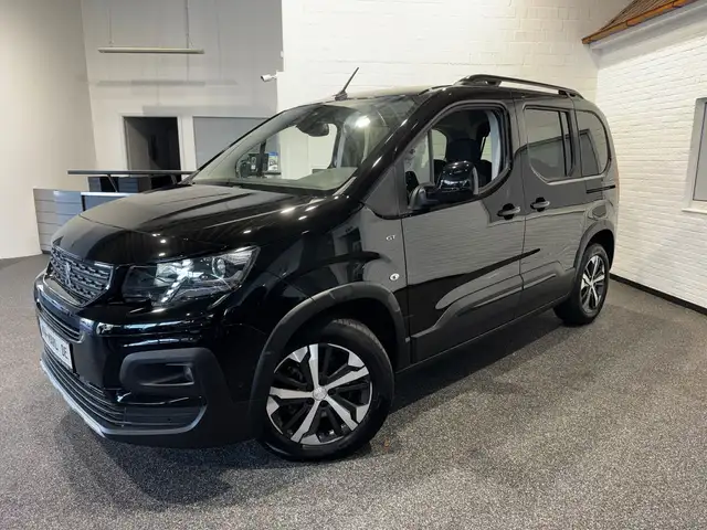 Peugeot Rifter GT AUTOM.NAVI+CAM SITZHEIZ.AHK ALLWETTER