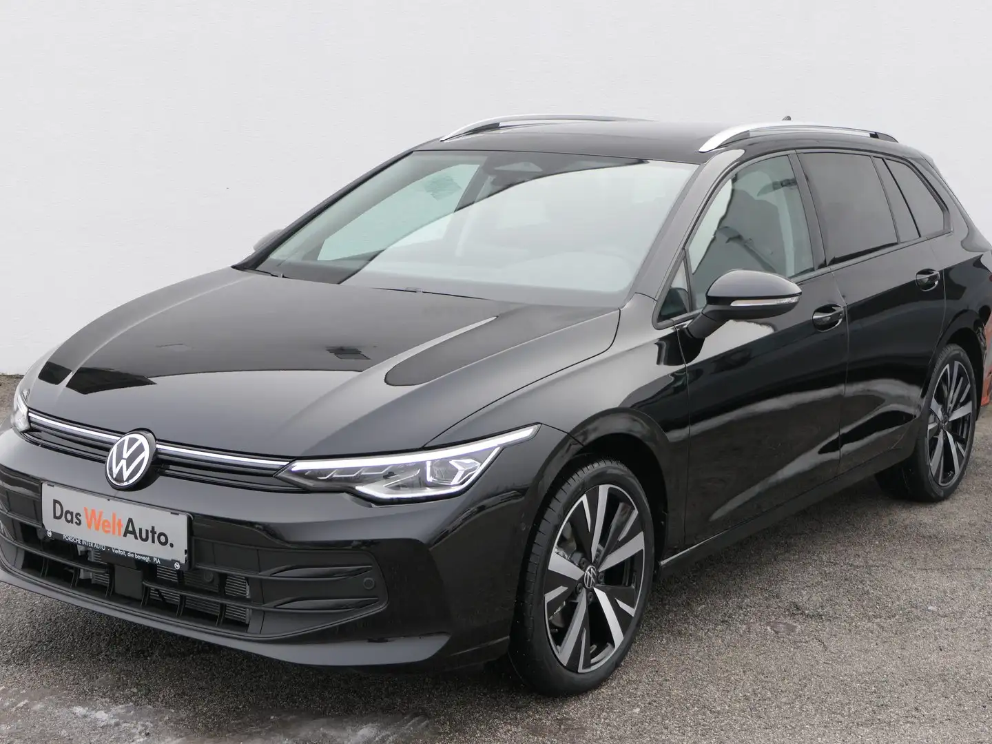 Volkswagen Golf Variant Business mHeV TSI DSG Schwarz - 1