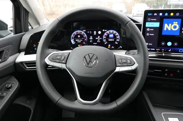 Volkswagen Golf view 8
