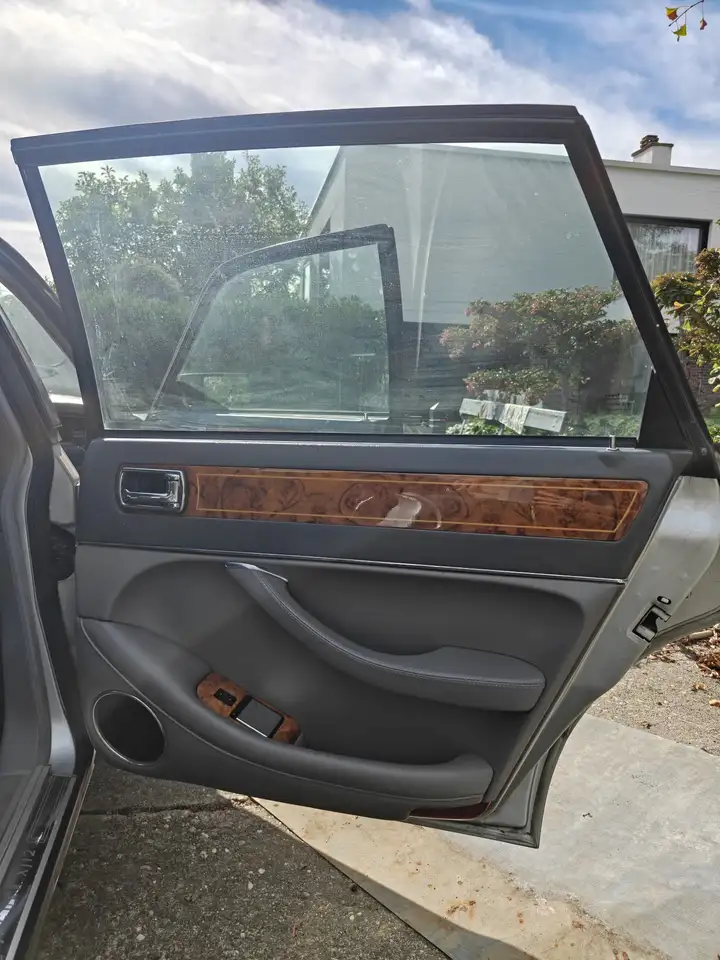 Jaguar XJ12 6.0i, foto 8