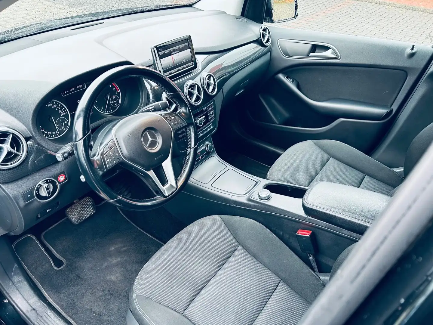 Mercedes-Benz B 200 B -Klasse CDI/SHZ/LED/ Noir - 2