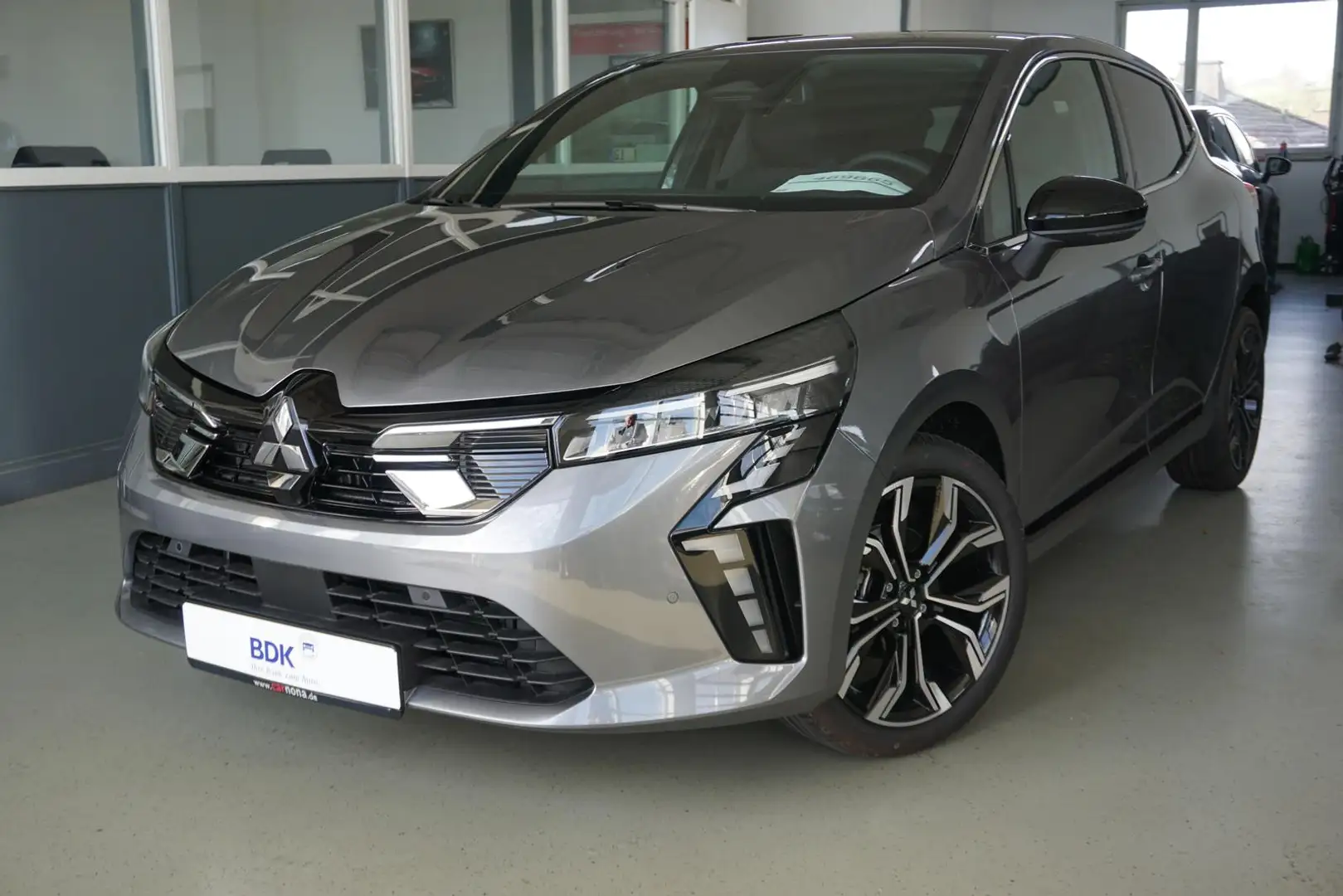 Mitsubishi Colt Intense StyleCold *1.0 MPI*LED*SHZ*LHZ Grau - 2