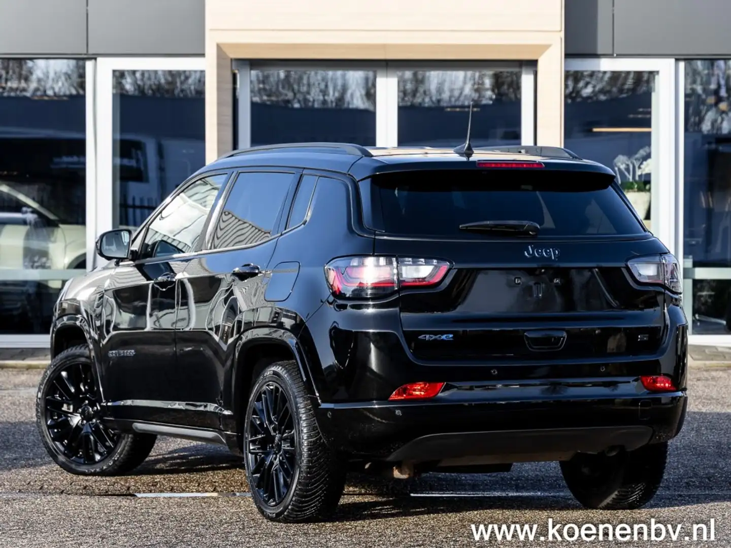 Jeep Compass 4XE 240 PHEV S ADAPTIEVE CRUISE / 19 LM / 360 gr C Zwart - 2