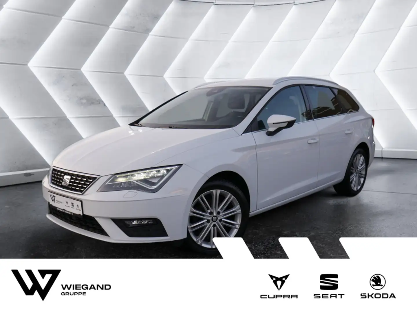 SEAT Leon ST 2.0 TDI Xcellence NAVI AHK FACEL. LED Weiß - 1