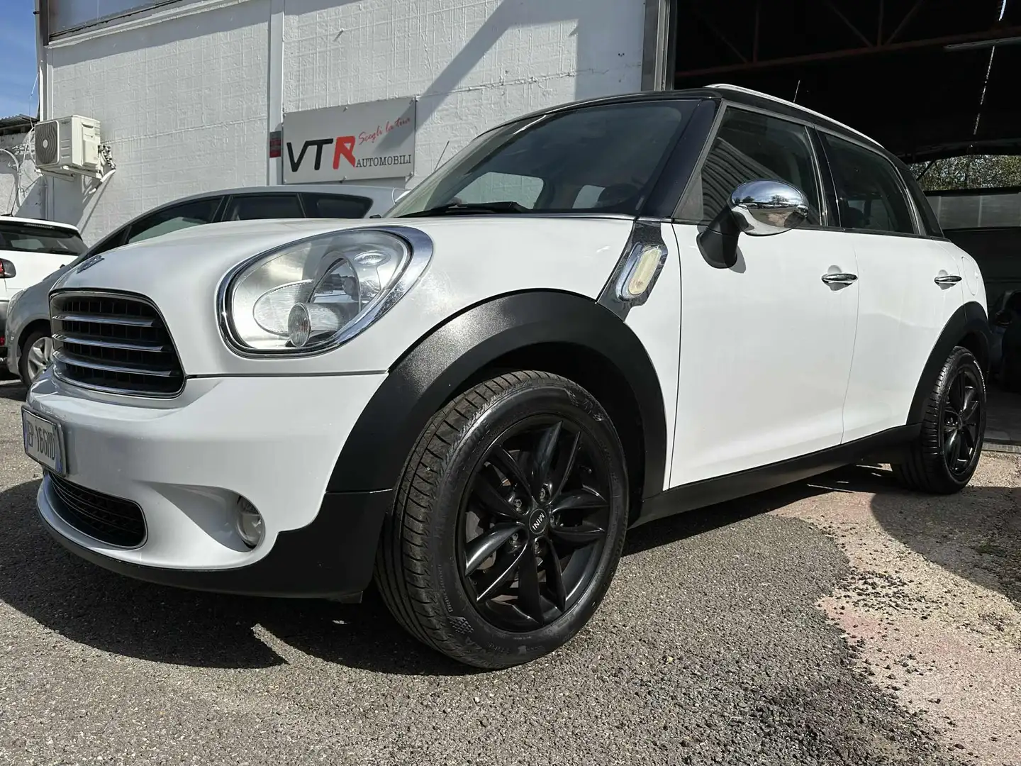 MINI Cooper D Countryman Mini Countryman 2.0 auto Bianco - 1