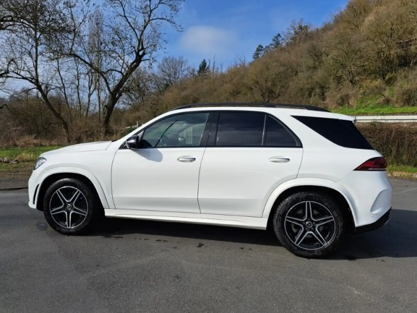 Mercedes-Benz GLE 350 GLE 350 d 4Matic AMG/ 7 Sitzer Weiß - 2
