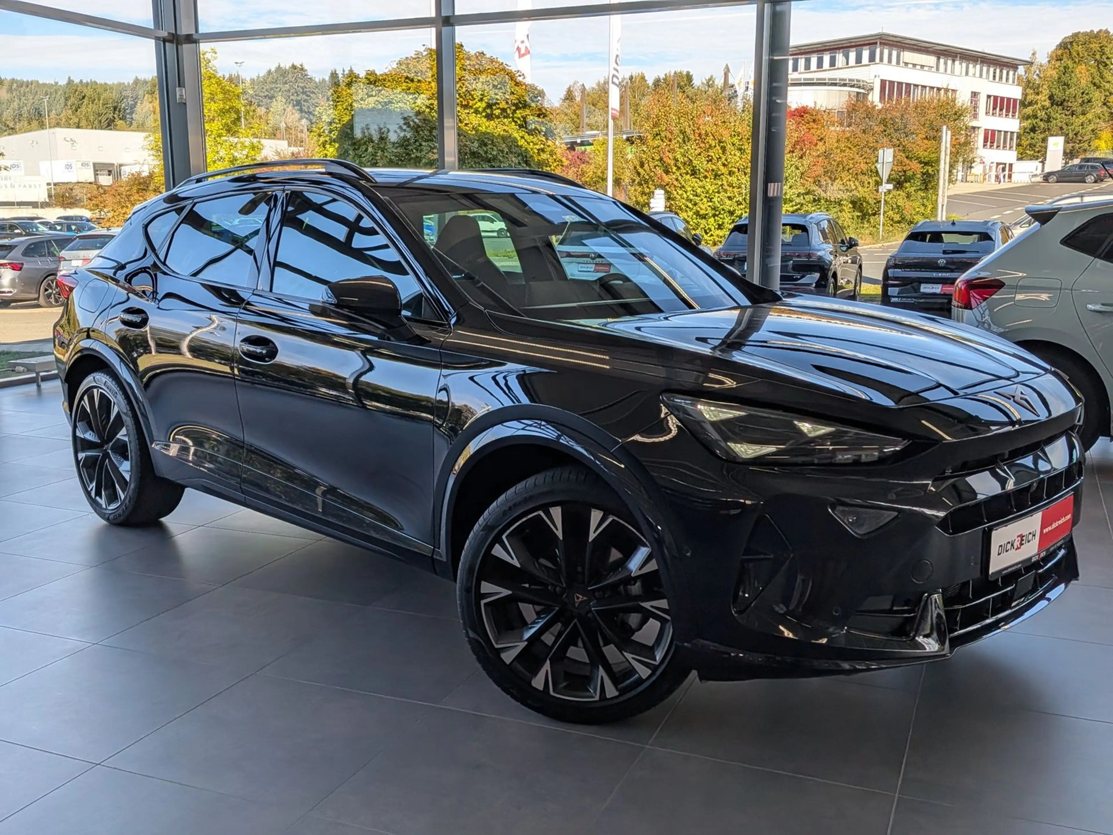 CUPRA Formentor 1.5 eTSI Pano Sennh DCC Matrix AHK 19" — photo 2