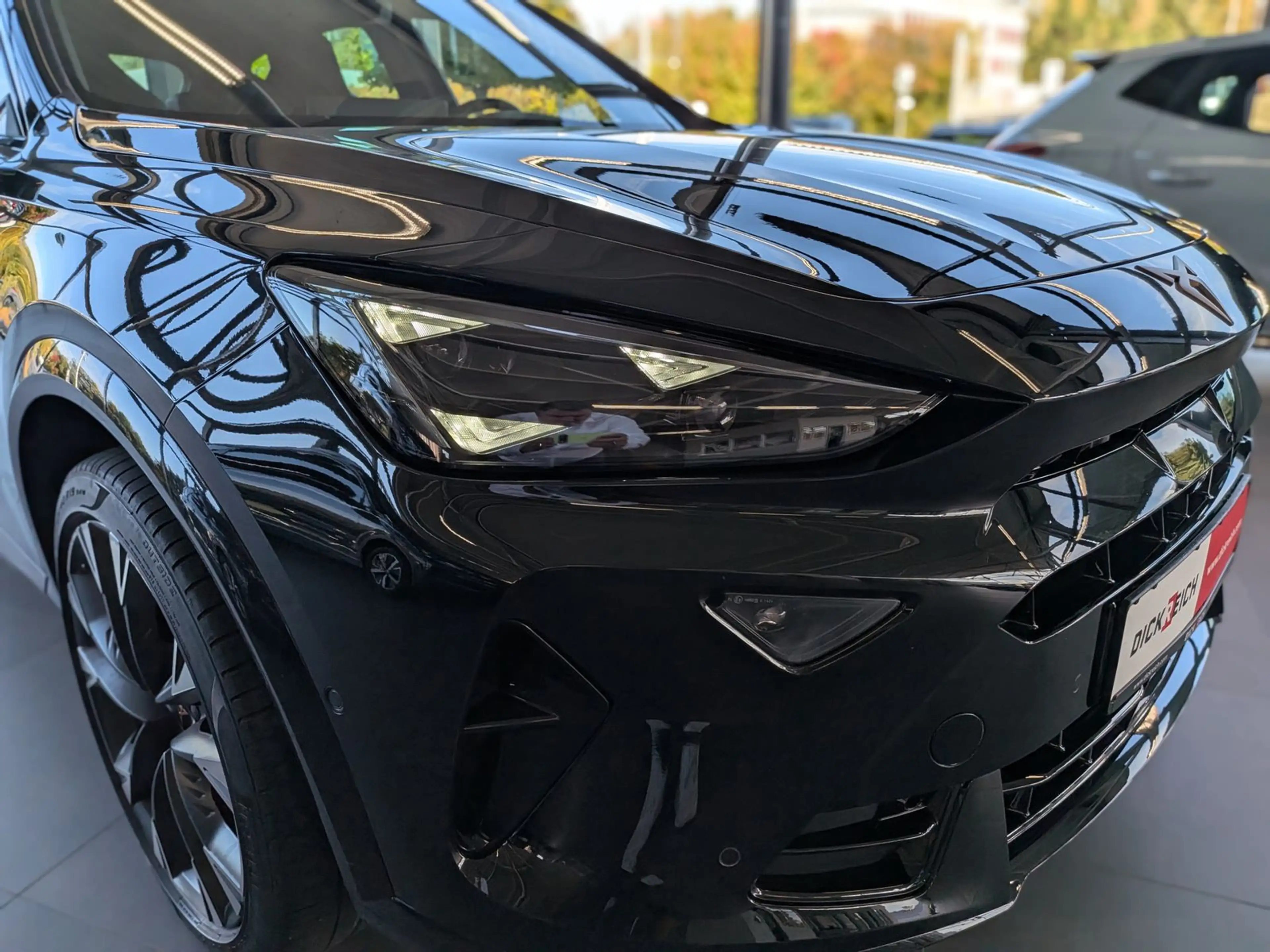 CUPRA Formentor 1.5 eTSI Pano Sennh DCC Matrix AHK 19" — photo 10