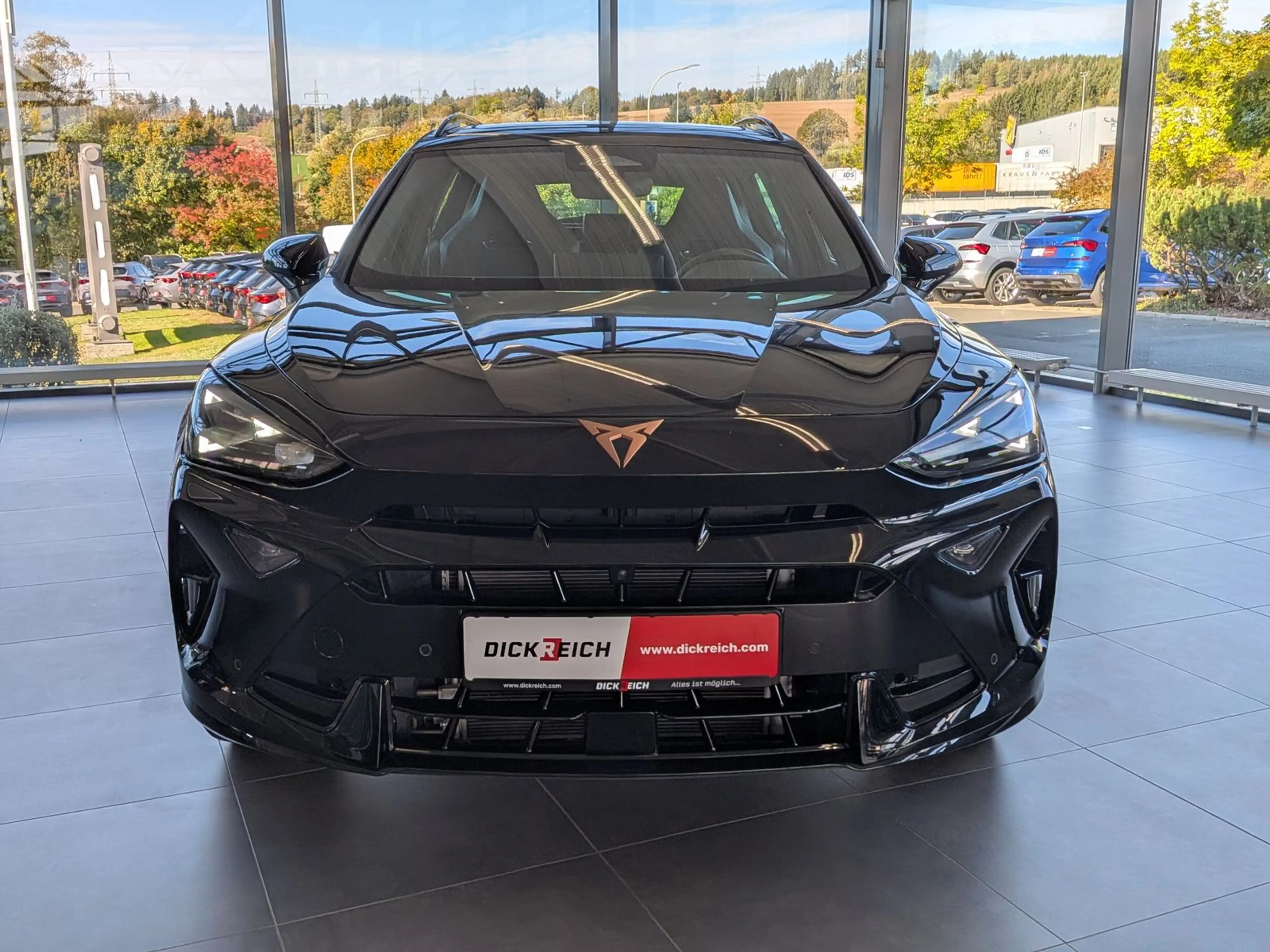 CUPRA Formentor 1.5 eTSI Pano Sennh DCC Matrix AHK 19" — photo 3