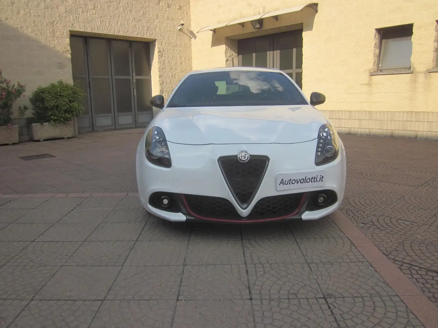 Alfa Romeo Giulietta 1.4 Turbo 120 CV GPL Sport UNICOPRO Blanc - 2