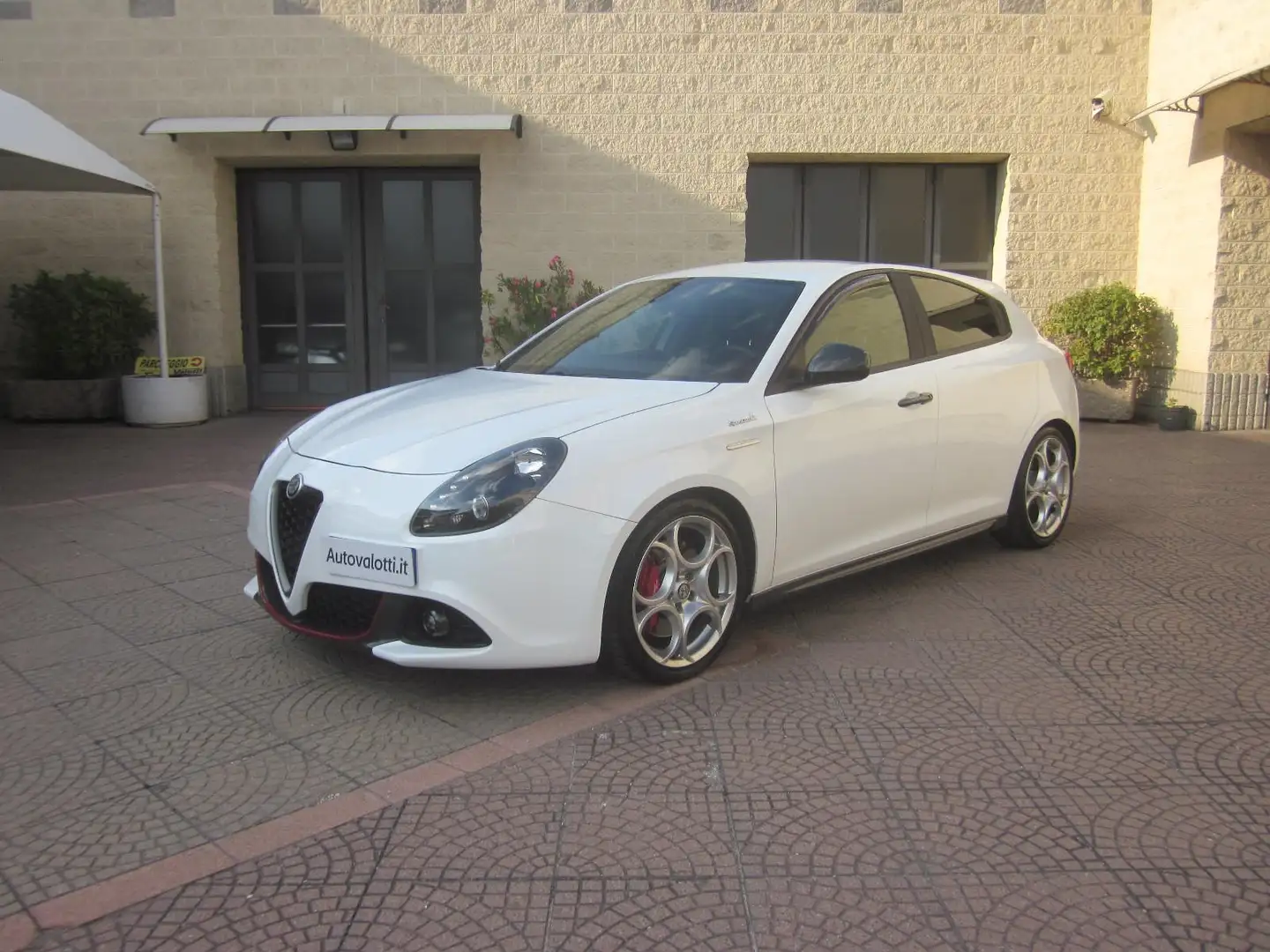Alfa Romeo Giulietta 1.4 Turbo 120 CV GPL Sport UNICOPRO Blanc - 1