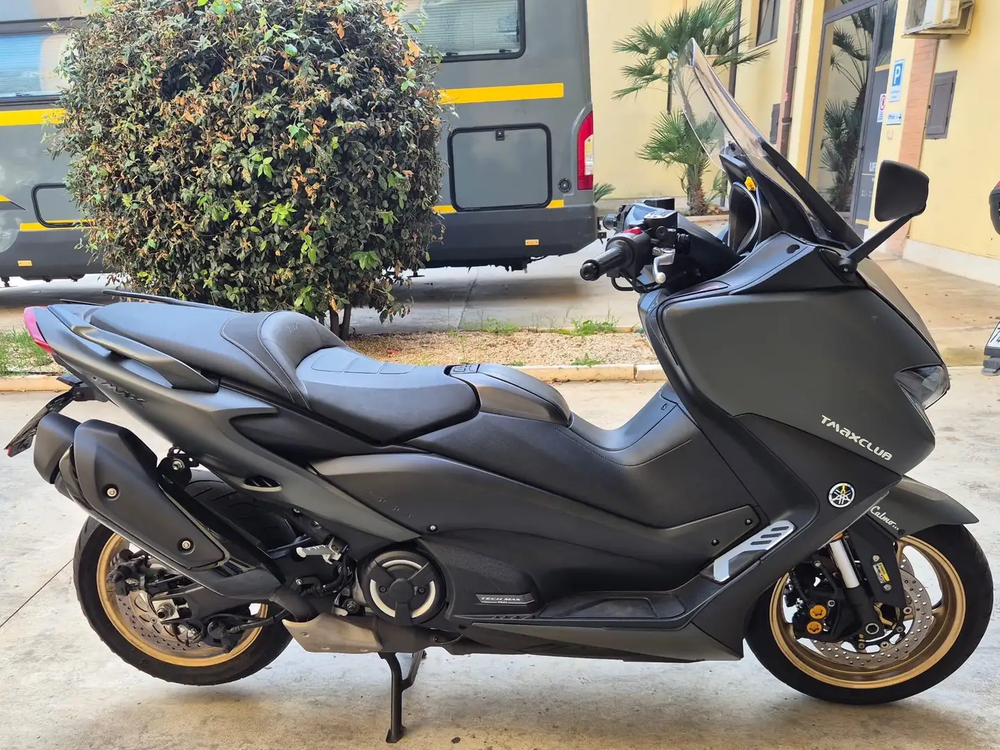 Yamaha TMAX 560 Tech Max - 1