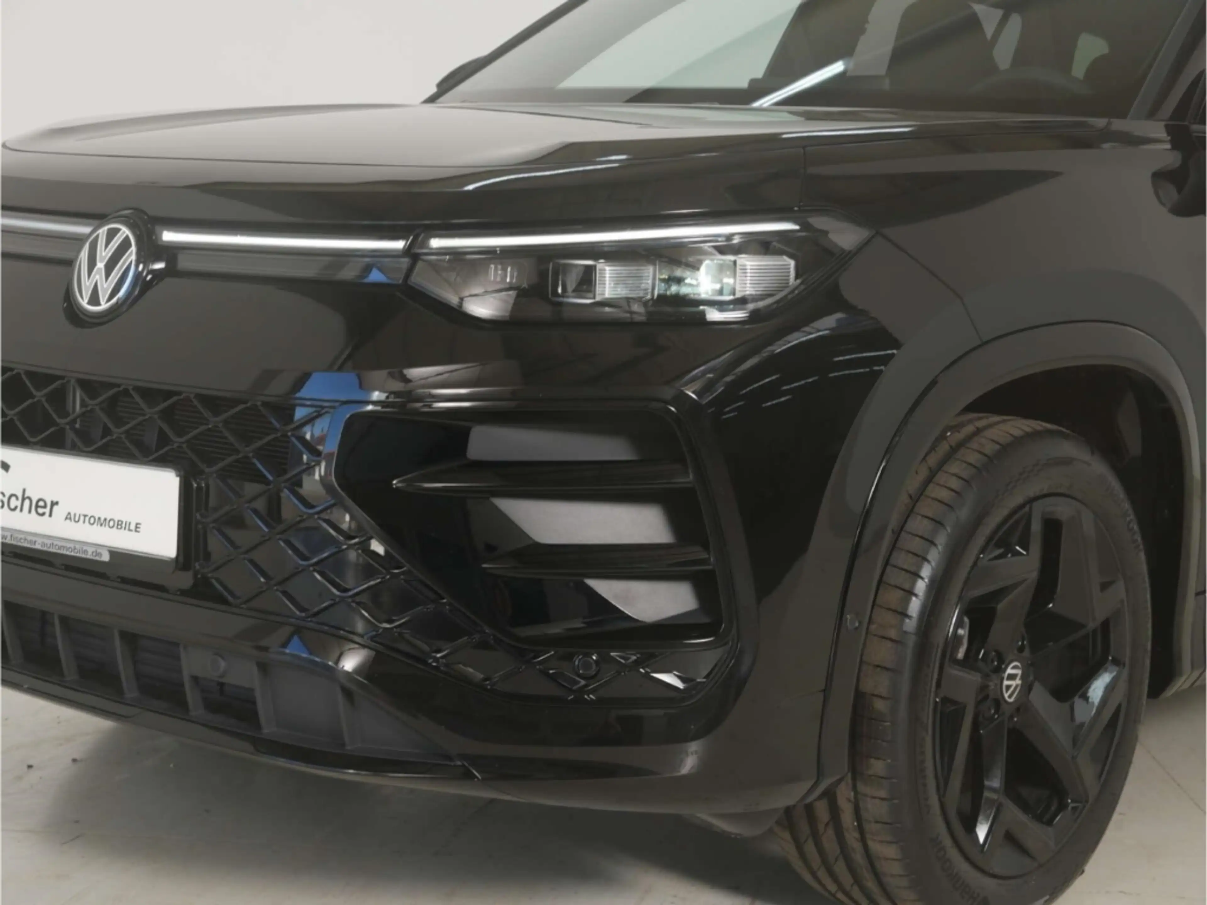 Volkswagen Tayron 2.0 TDI 4Mot. R-Line Black Style DSG AHK — photo 4
