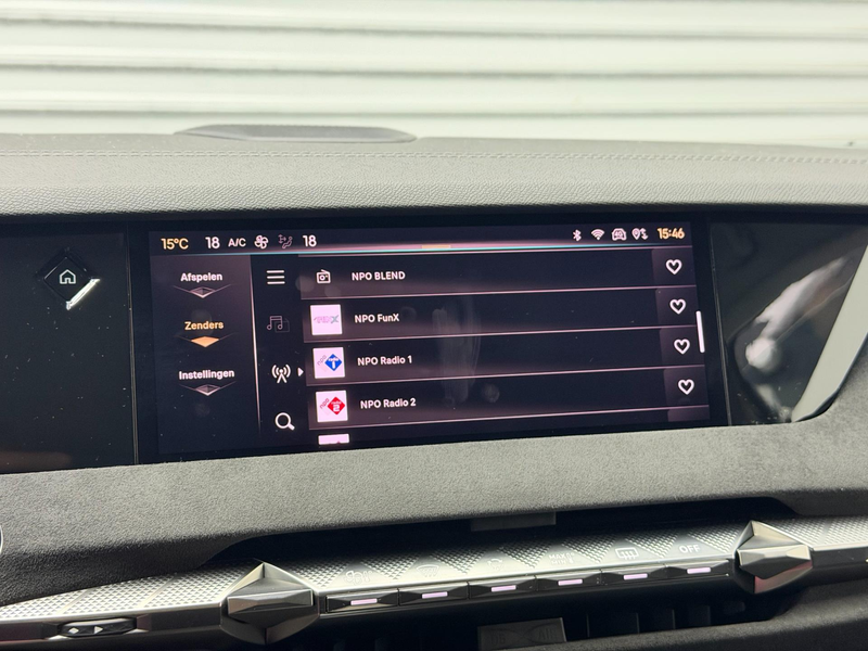 DS Automobiles DS 4 1.6 Plug-In Hybrid 225PK Performance Line+ - Camer — photo 28