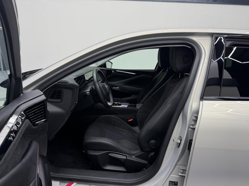 DS Automobiles DS 4 1.6 Plug-In Hybrid 225PK Performance Line+ - Camer — photo 8