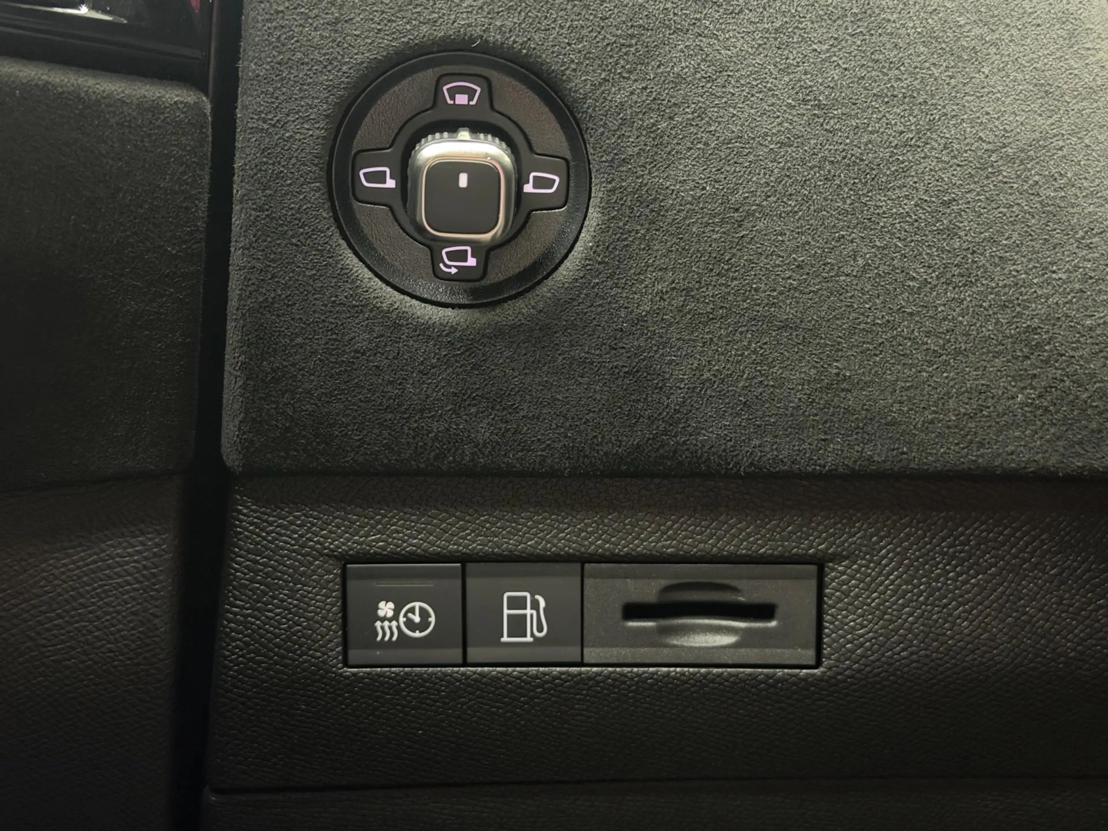 DS Automobiles DS 4 1.6 Plug-In Hybrid 225PK Performance Line+ - Camer — photo 33