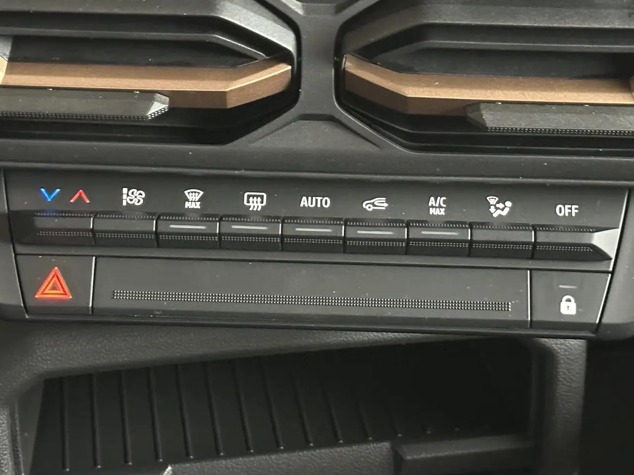 Dacia Duster 2026 — фото 15