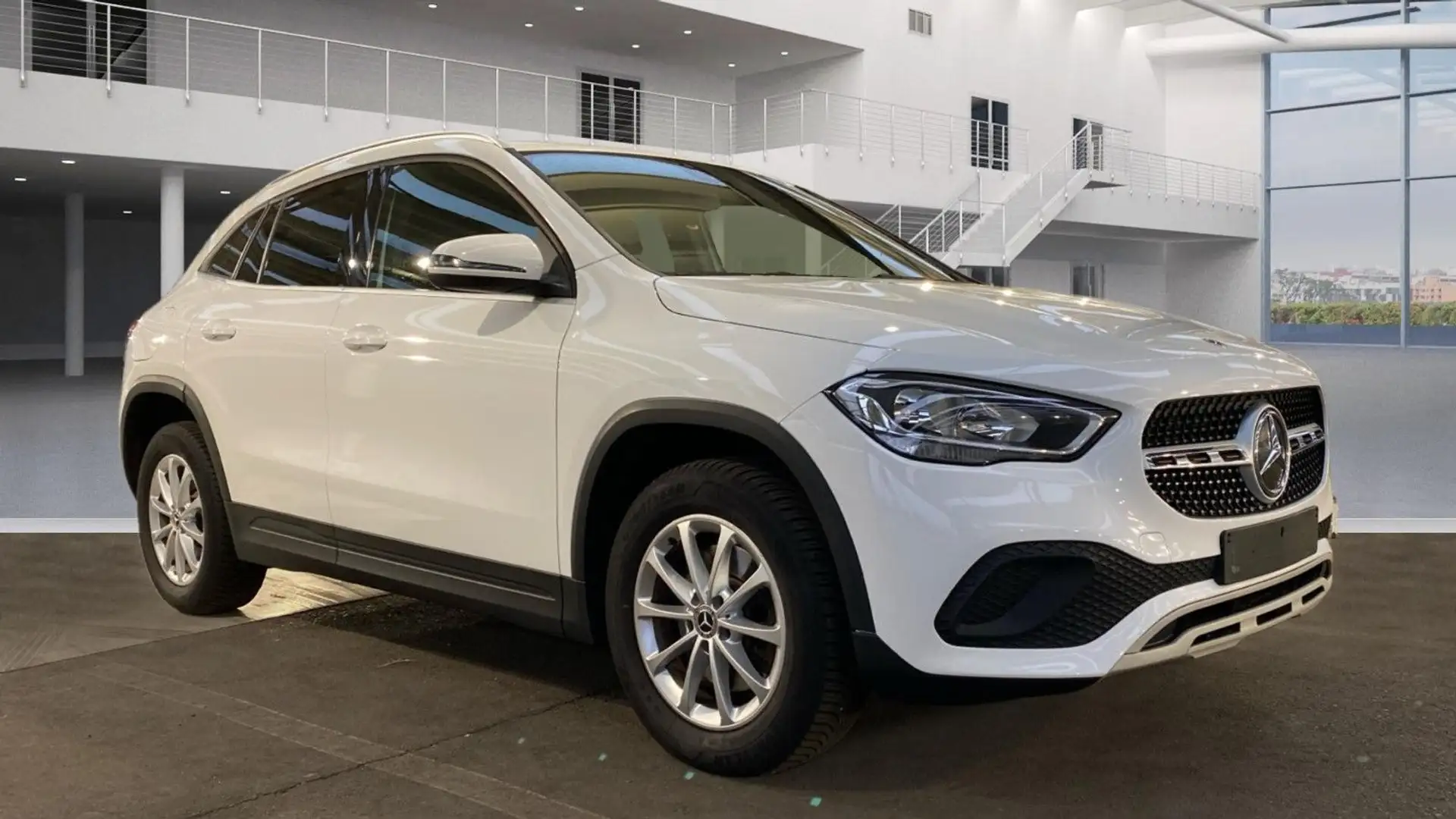 Mercedes-Benz GLA 250 e Leder*Navi*DAB*Burmester*DigTacho*MBUX Weiß - 1