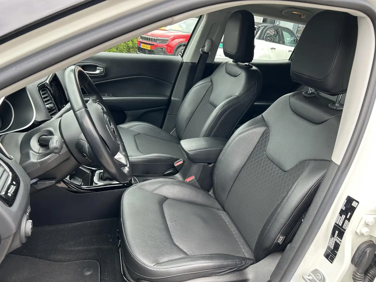 Jeep Compass 1.3T Night Eagle Liberty Edition | Navigatie | Cam Wit - 2
