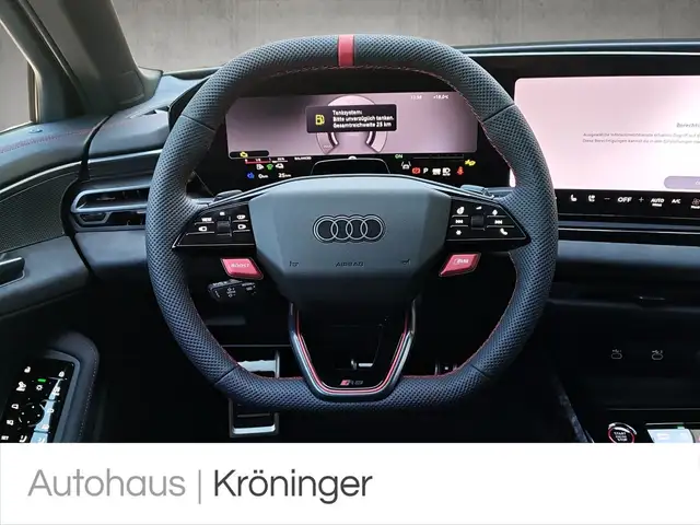 Audi RS5 view 11