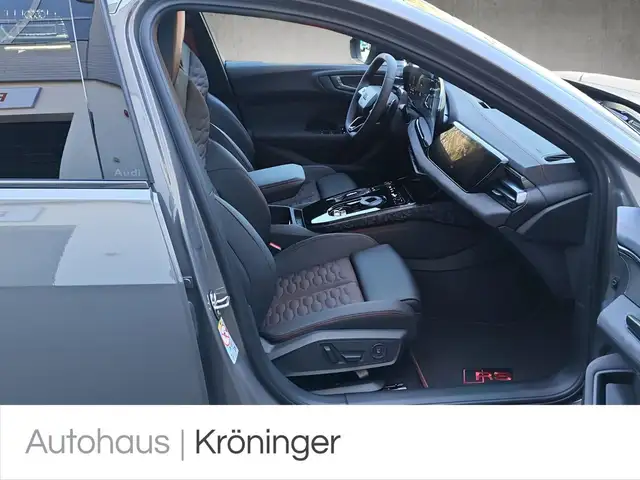 Audi RS5 view 9