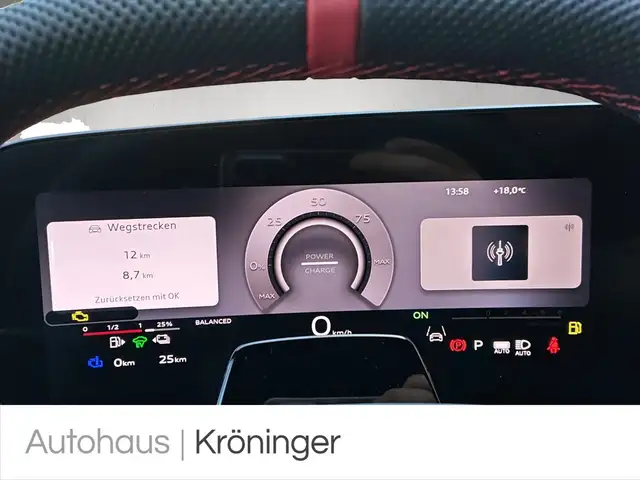 Audi RS5 view 12
