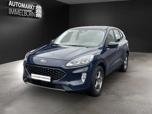 Ford Kuga view 3