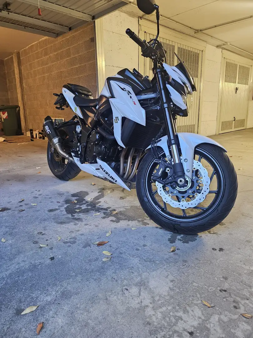 Suzuki GSX-S 750 Yugen Carbon Bianco - 2