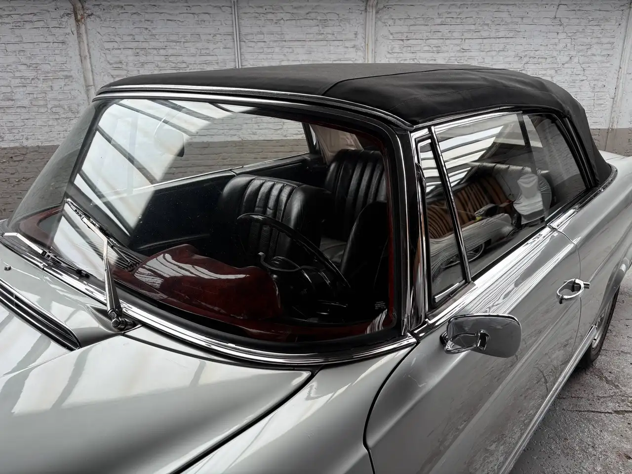 Mercedes-Benz 250SE Convertible (W111), foto 8