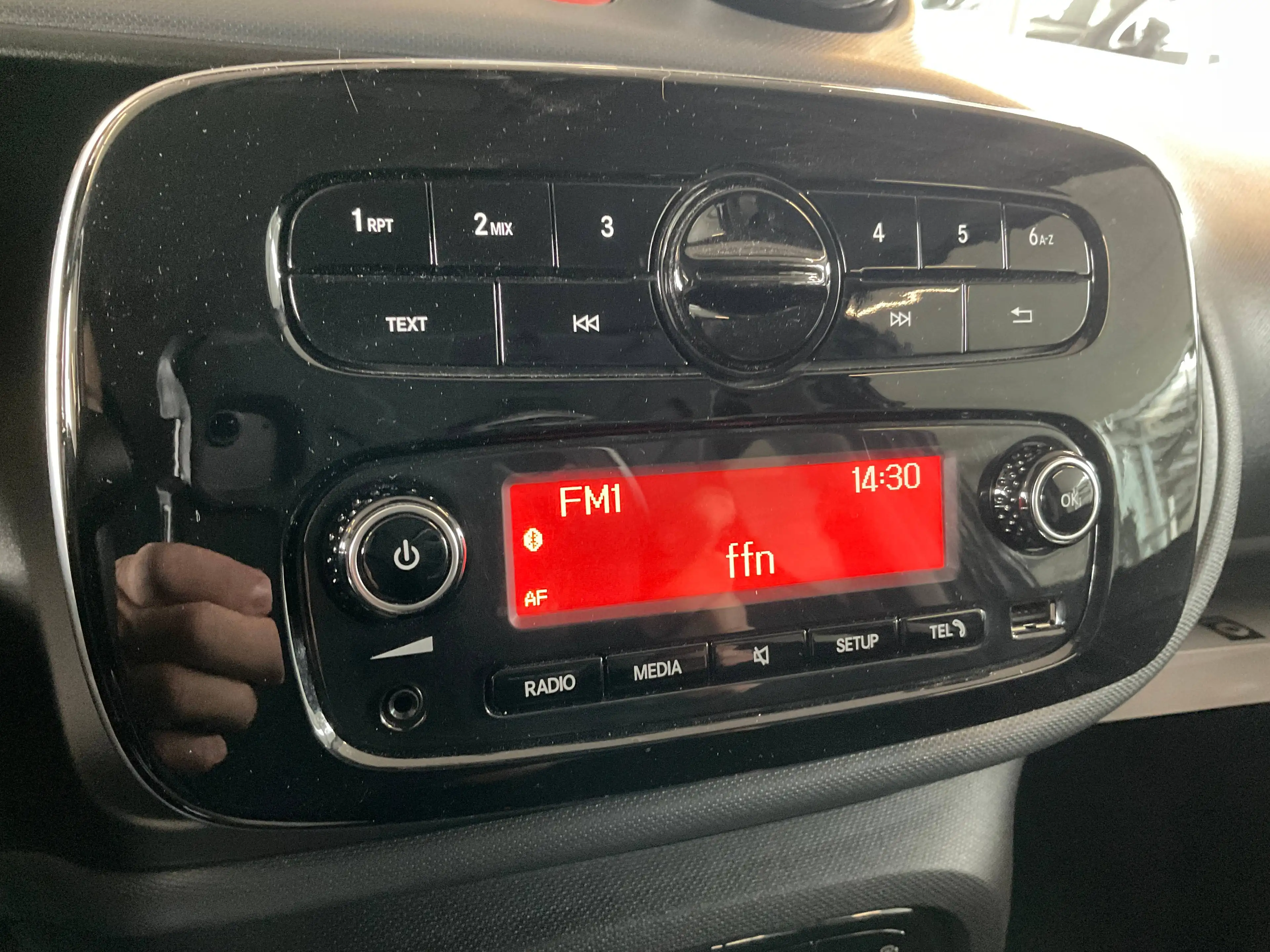 smart forFour ForFour EQ Cool&Audio SHZ*GRA*USB — photo 13